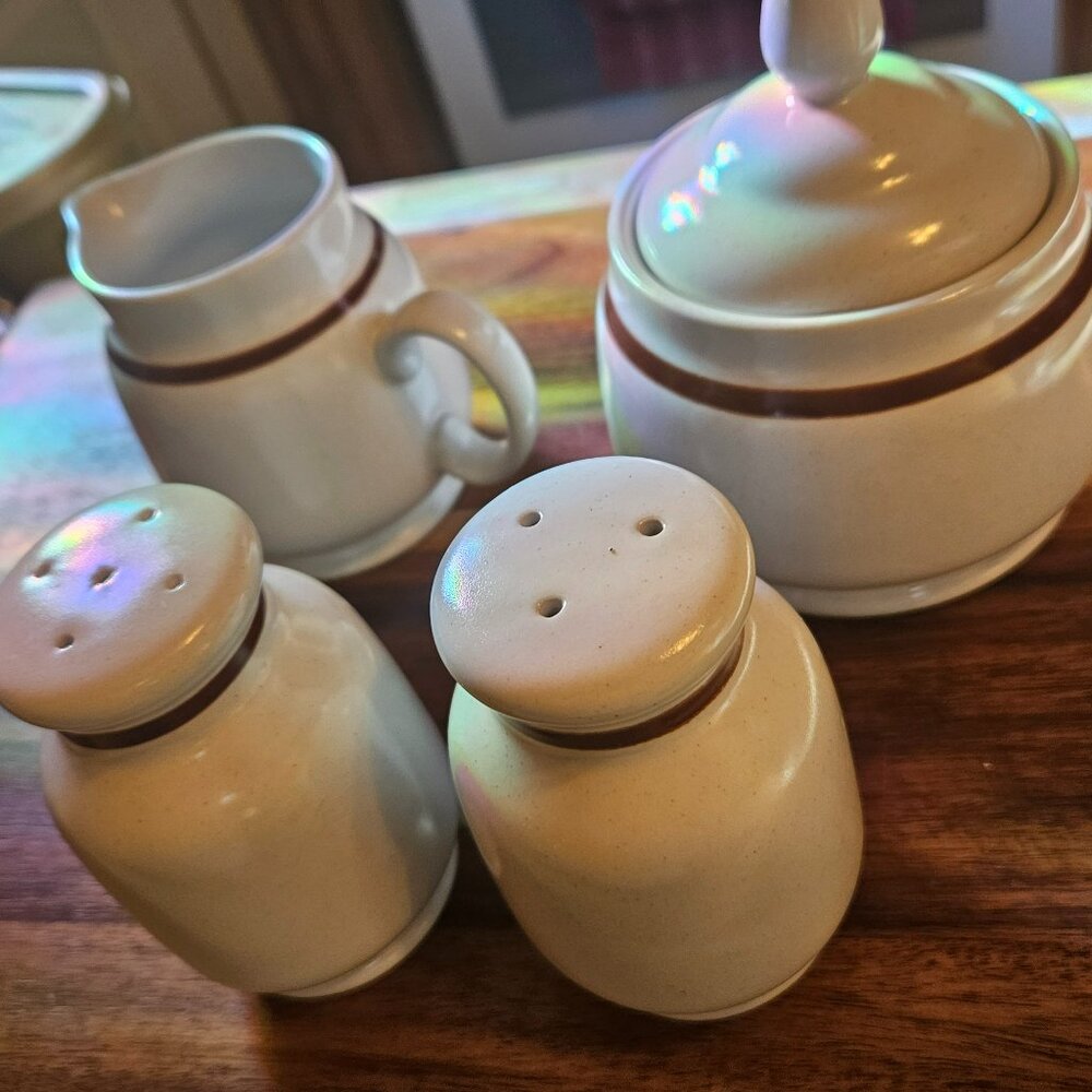 beautiful vintage genuine stonewear set sugar,creamer salt&pepper made in Japan
